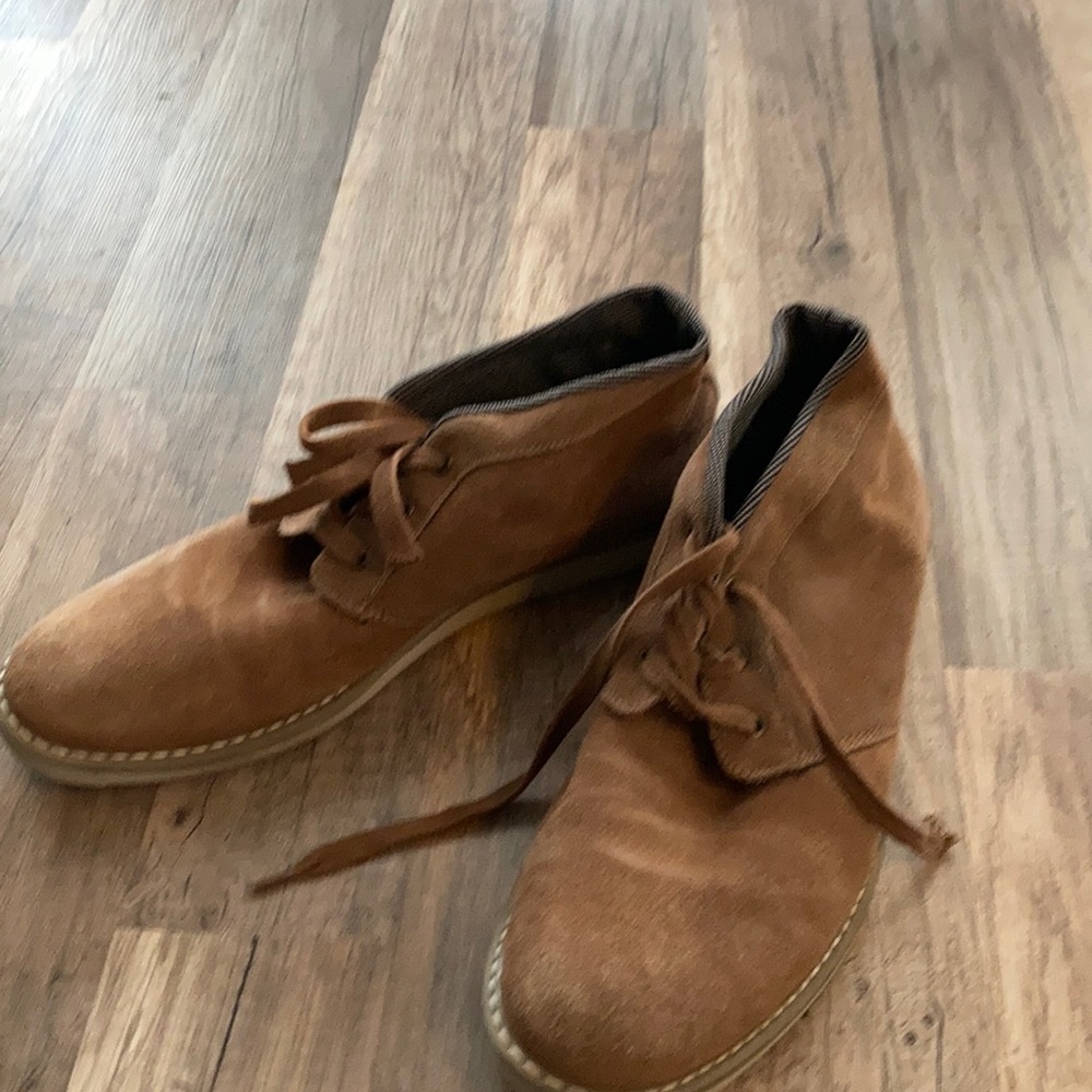 Desert boots size 9.5